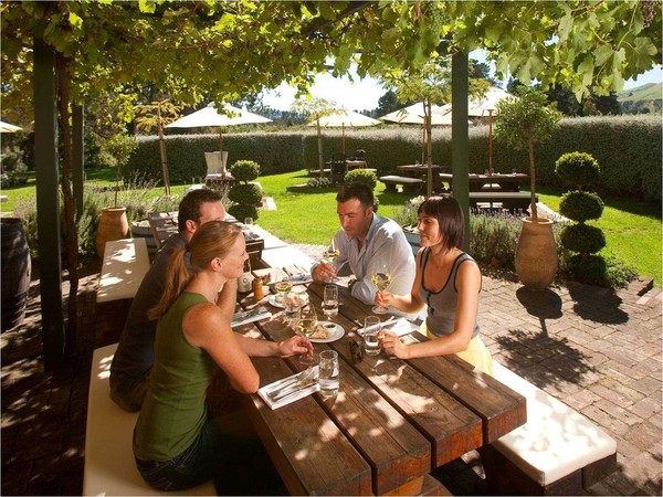 Waipara Wine Valley Dining - Courtesy Christchurch & Canterbury Tourism